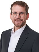 Portrait Konstantin Krammer, Stellvertreter