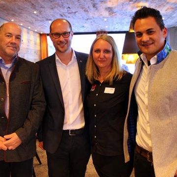 v.l.n.r. Bruno Gerber, Inhaber Mario Gerber, JW IBK Stadt & Land Vorsitzender Nicole Ellinger, JW Vorsitzender Imst Thomas Höpperger