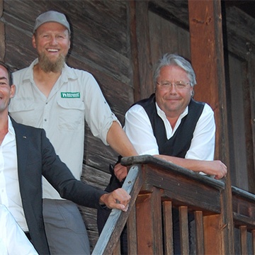 v.l.n.r.: Michael Aichner (Bezirksobmann WK Lienz), Thomas Winkler (Bezirksvorsitzender JW Lienz), Ranger Emanuel Egger (Nationalpark), Franz Hörl (Nationalratsabgeordneter) 