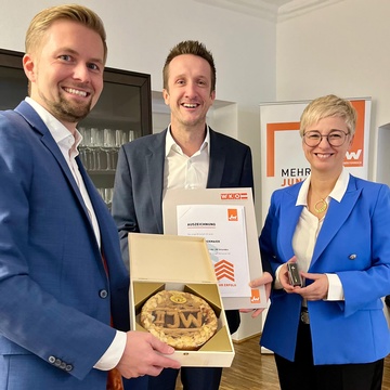 v.l.n.r.: JW Landesvorsitzender Michael Wimmer, Markus Stockmair & WKOÖ-Präsidentin Mag.a Doris Hummer