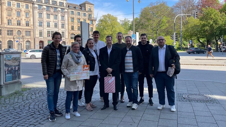 Gruppe Menschen in München