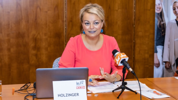 JW Bundesvorsitzende Christiane Holzinger