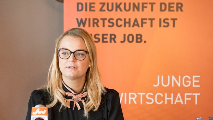 JW Bundesvorsitzende Christiane Holzinger