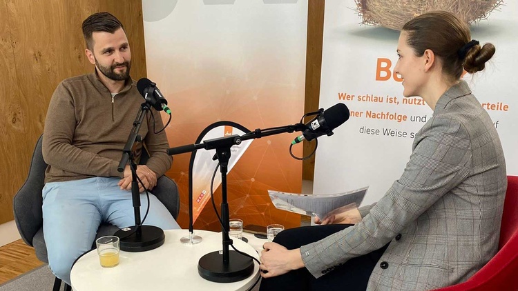 Richard Dobrohruschka und JW-Bezirksvorsitzende Lilly Kaltenbrunner