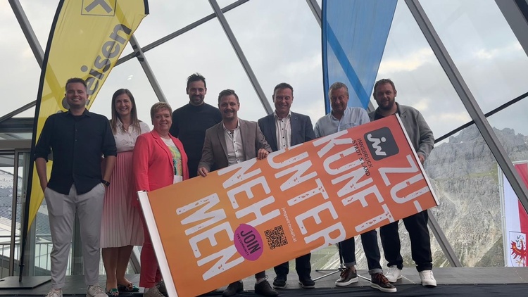 Vortragende: Lukas Staffler & Manuel Mofidian, RLB: Karoline Kuen, UNIQA: Armin Pirker, Harald Koch und Simon Leis, JW Landesvorsitzender Patrick Schwarz und JW Bezirksvorsitzende Lisa Peer