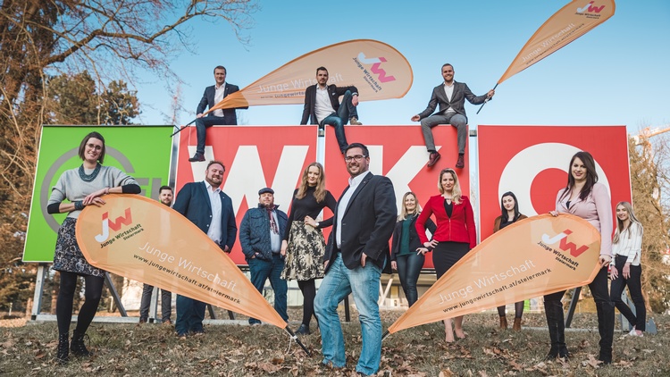 Der Landesvorstand der Jungen Wirtschaft Steiermark seit 2020. Landesvorsitzender Hannes Buchhauser und sein 10-köpfiges Team sowie das Landesbüro aus der Steiermark, welches die Funktionäre in allen Angelegenheiten unterstützt.